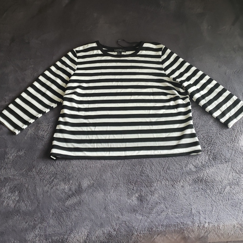 Cropped stripped sweater